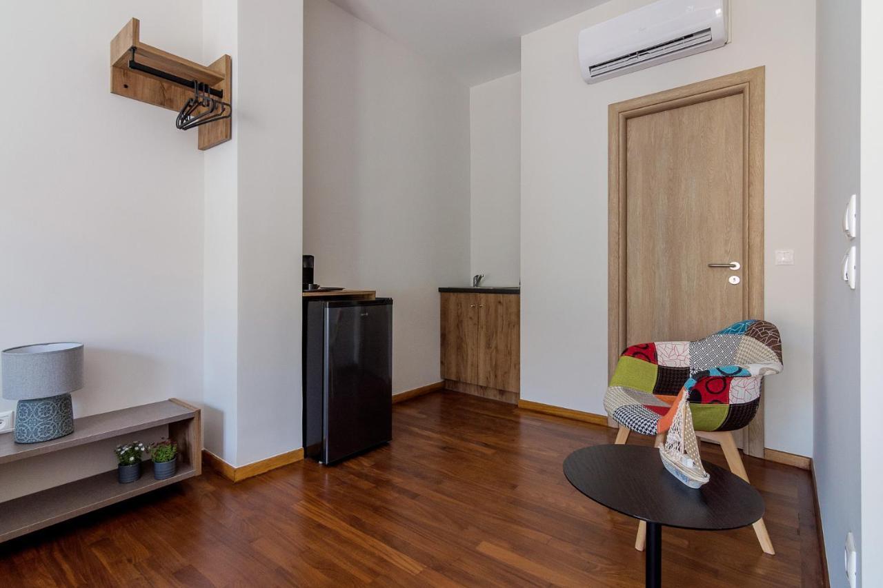 105 Adrianou Plaka Apartamento Atenas Exterior foto