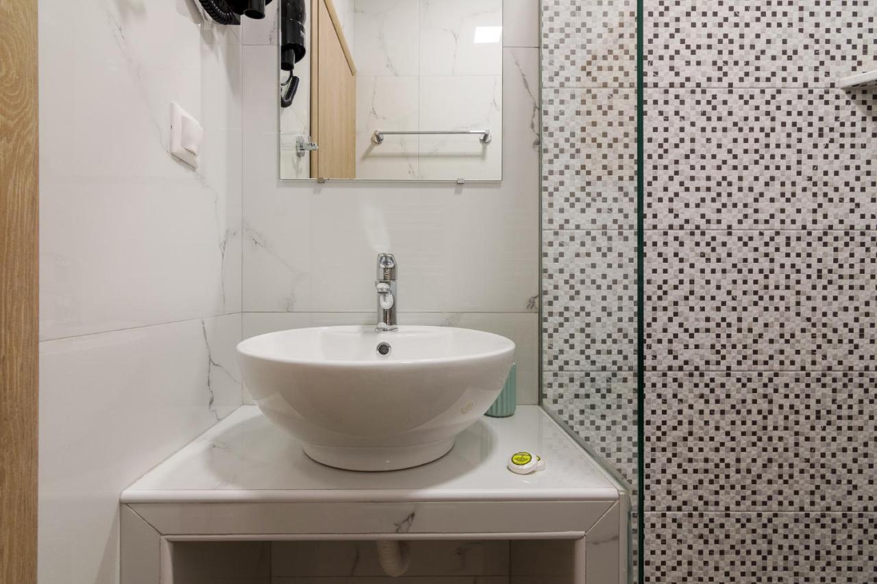 105 Adrianou Plaka Apartamento Atenas Exterior foto